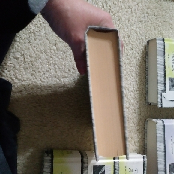 4 Detectives Book Club Books - Picture 7 of 12